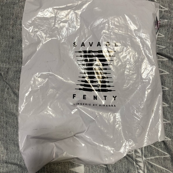 Savage Fenty g-strings - Picture 12 of 12